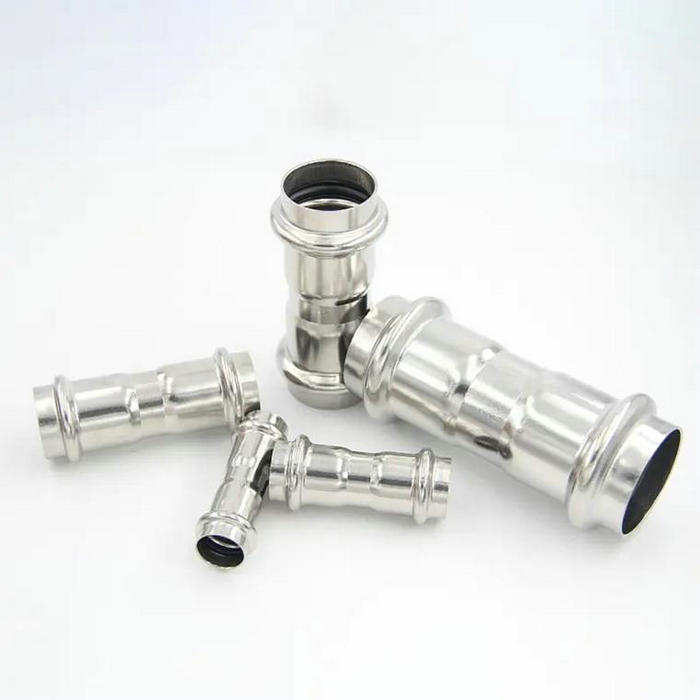 卡压式不锈钢管件：等径对接头