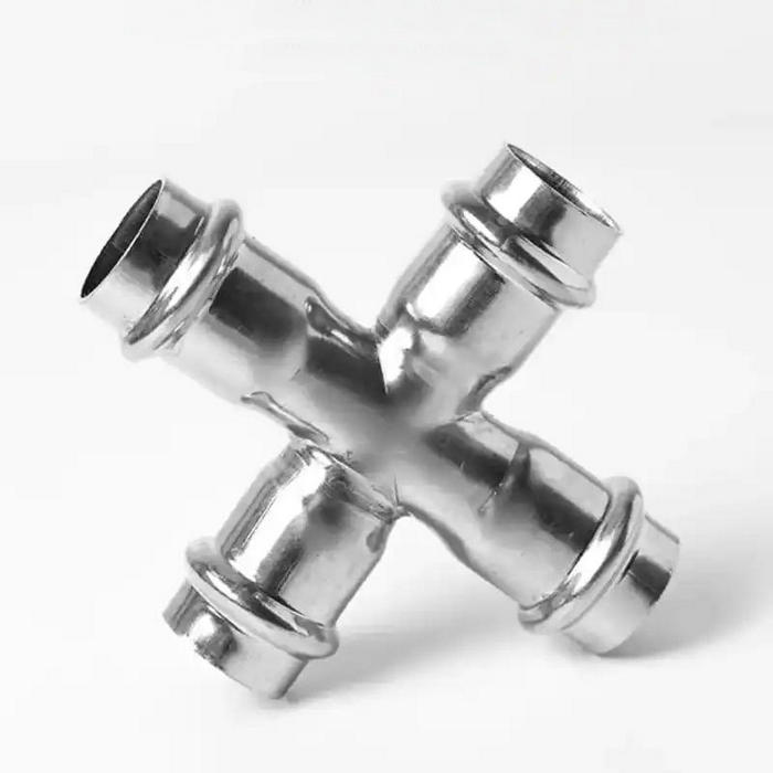 卡压式不锈钢管件:等径四通