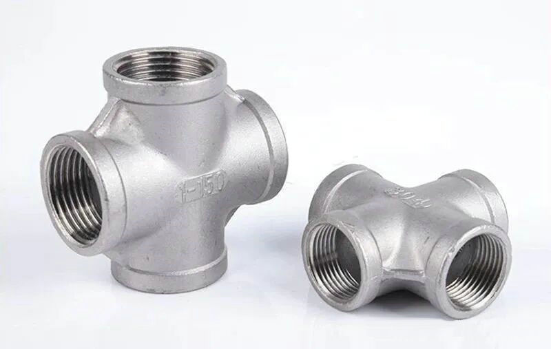 不锈钢连接管件：内丝四通 